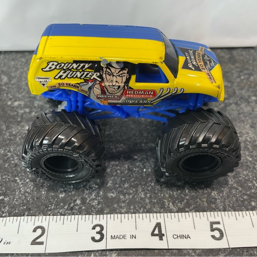 Monster Jam "Bounty Hunter" die-cast monster truck, 1:64 scale